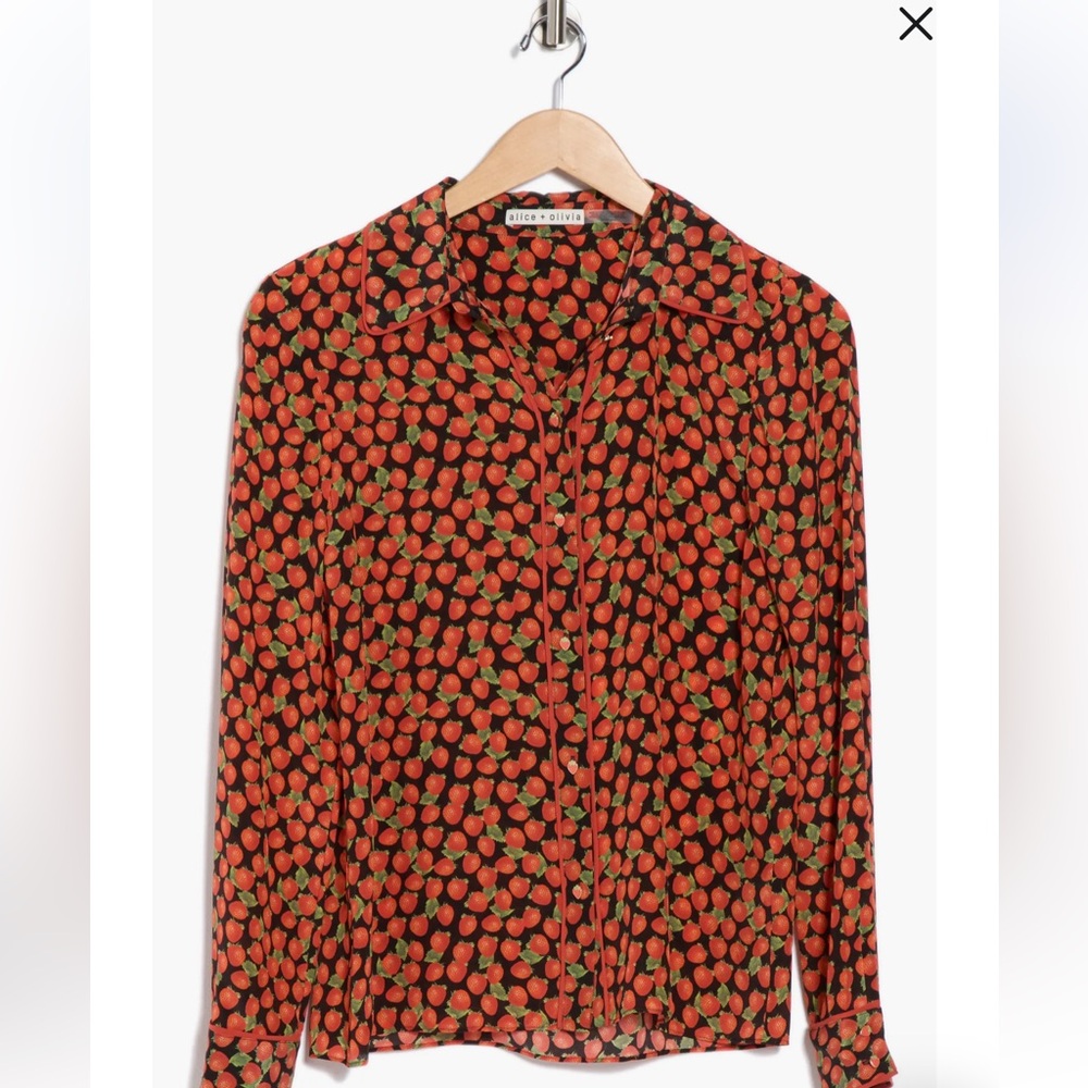 ALICE + OLIVIA
Willa Strawberry Silk Shirt